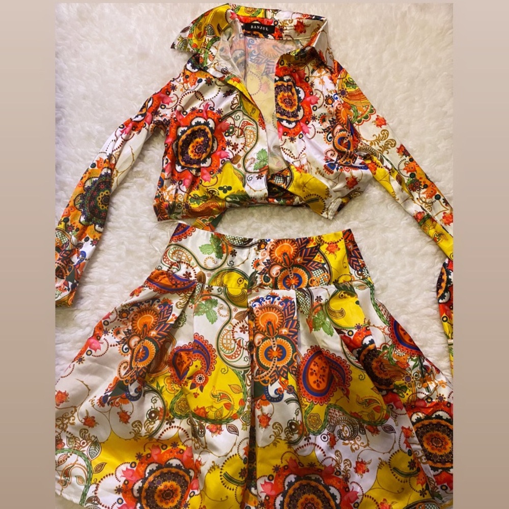 Two piece skirt and tie up shirt set